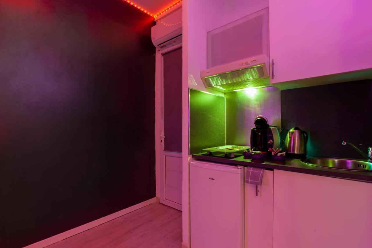 Love Room Avec Balneo Toulon Extérieur photo