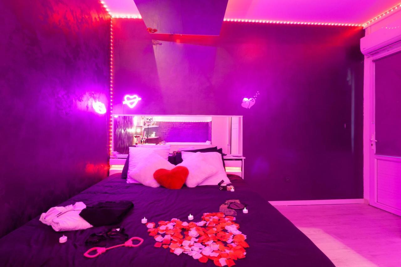 Love Room Avec Balneo Toulon Extérieur photo