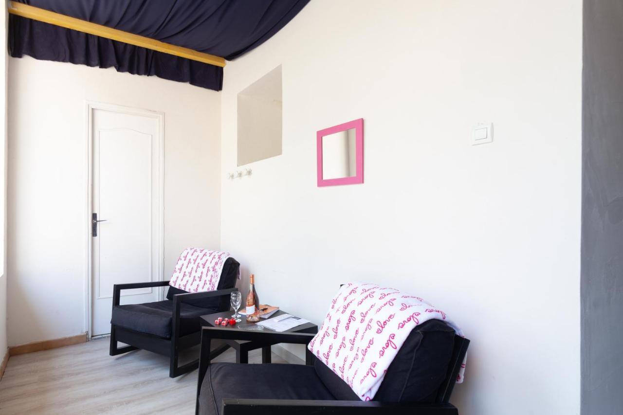 Love Room Avec Balneo Toulon Extérieur photo